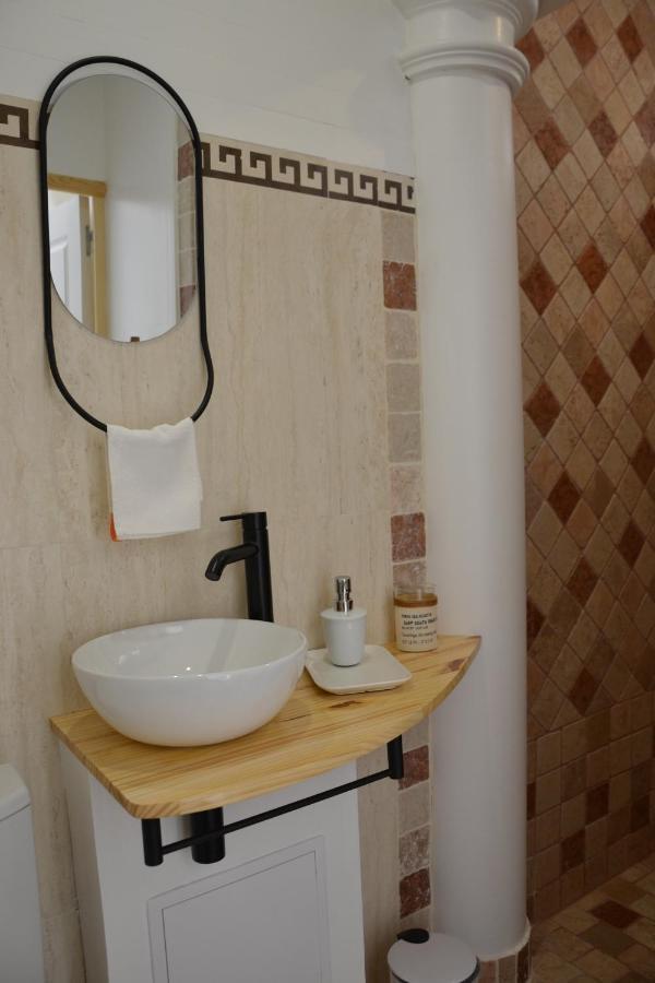 Maison Les Agapanthes Villeneuve-les-Beziers ภายนอก รูปภาพ
